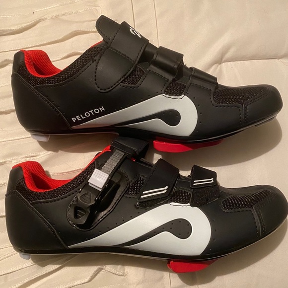 mens cycling shoes size 10.5